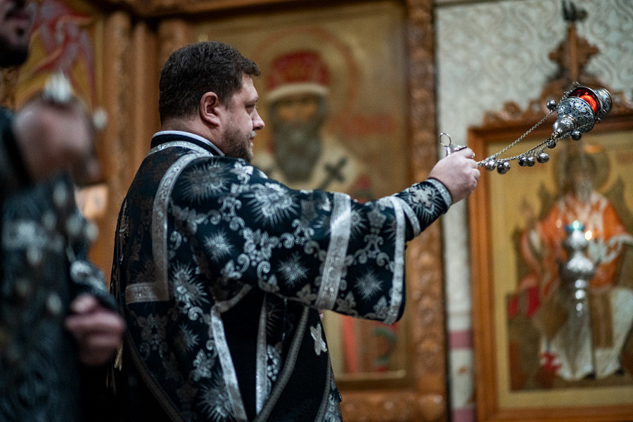 Литургия Преждеосвященных Даров в Преображенском соборе города Люберцы